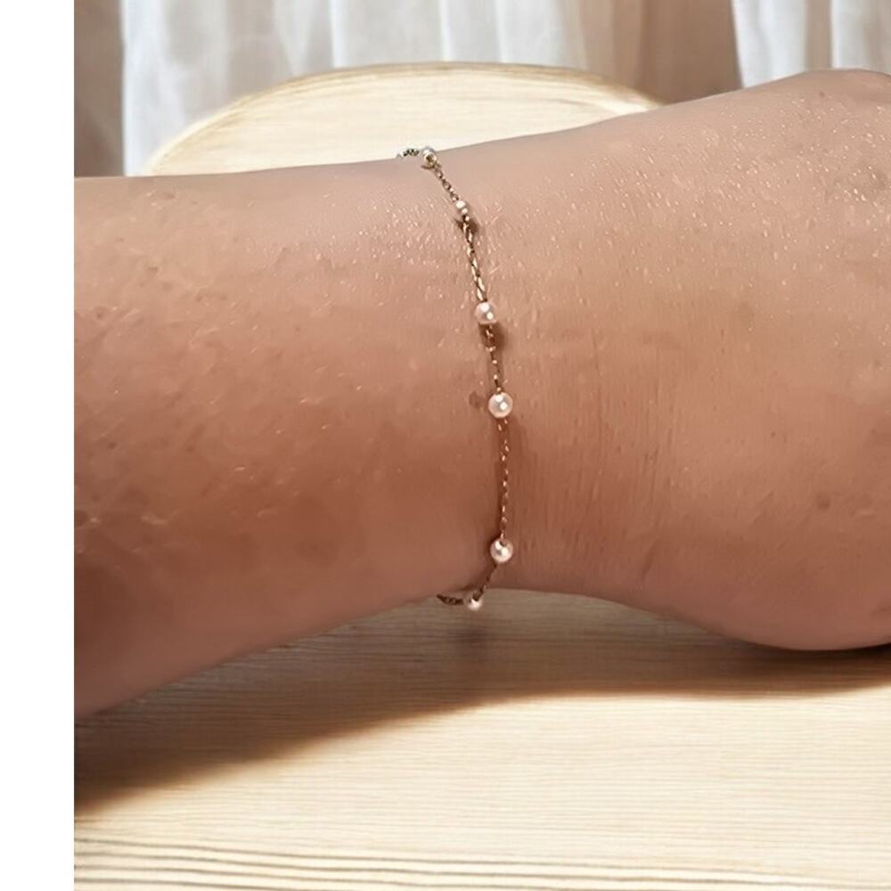 Pearl and Gold Tone Bracelet / Anklet 8.75" - Classic Minimalist